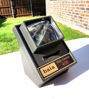 Vintage Baia Slide Viewer 400 Illuminated with 3X Magnification for 35mm Slides